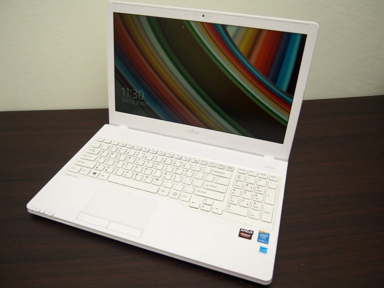 LIFEBOOK-AH555